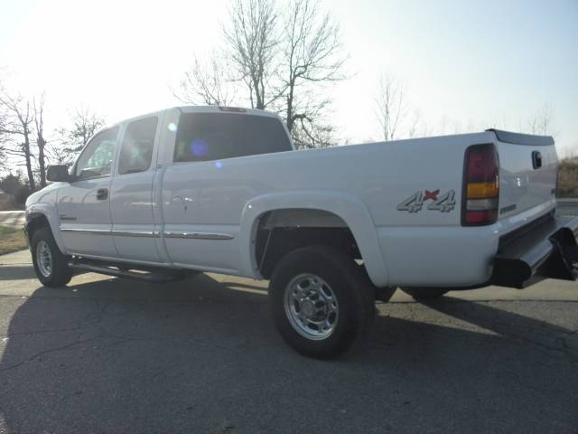 GMC Sierra HD EXT CAB 141.5 WB C6P Pickup