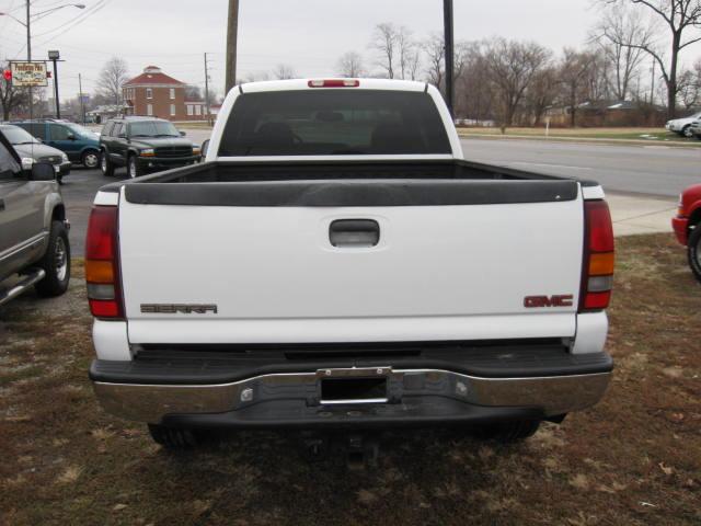 GMC Sierra 2001 photo 2