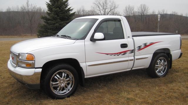 GMC Sierra 2002 photo 0