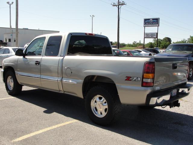 GMC Sierra 2002 photo 1