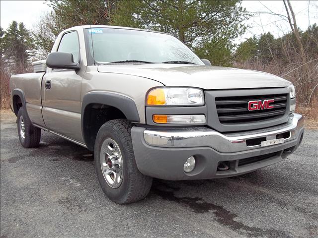 GMC Sierra Base Pickup