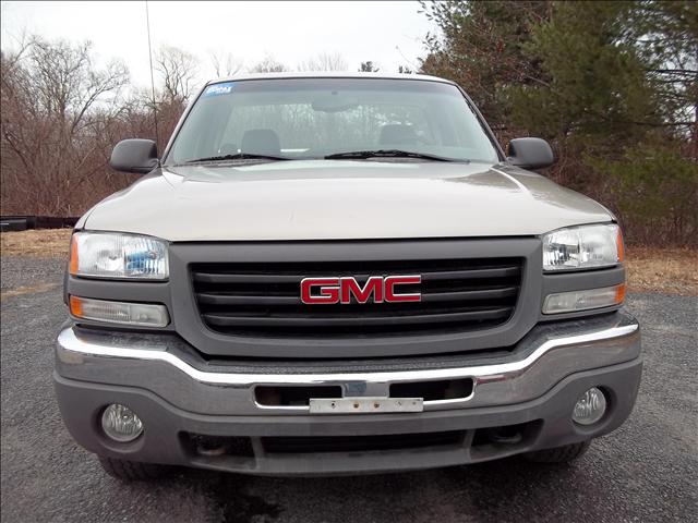 GMC Sierra 2003 photo 1