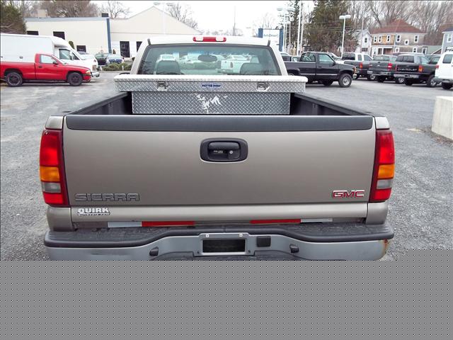 GMC Sierra 2003 photo 3