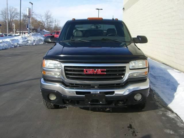 GMC Sierra 2003 photo 1