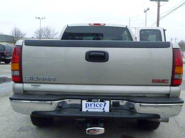 GMC Sierra 2003 photo 1