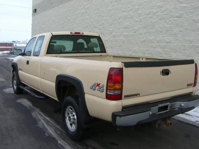 GMC Sierra 2003 photo 2