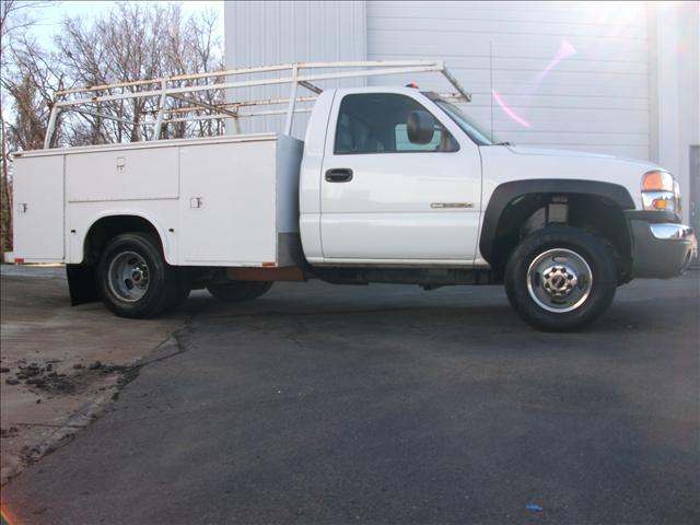 GMC Sierra 2003 photo 2