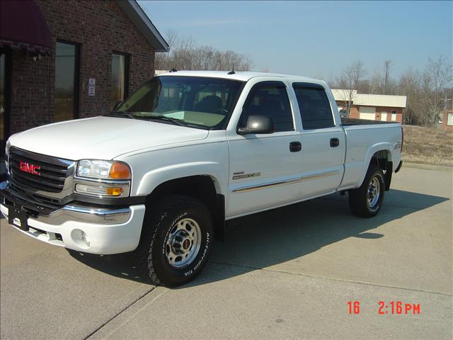 GMC Sierra SLT Pickup