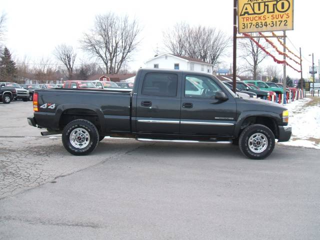 GMC Sierra 2003 photo 2