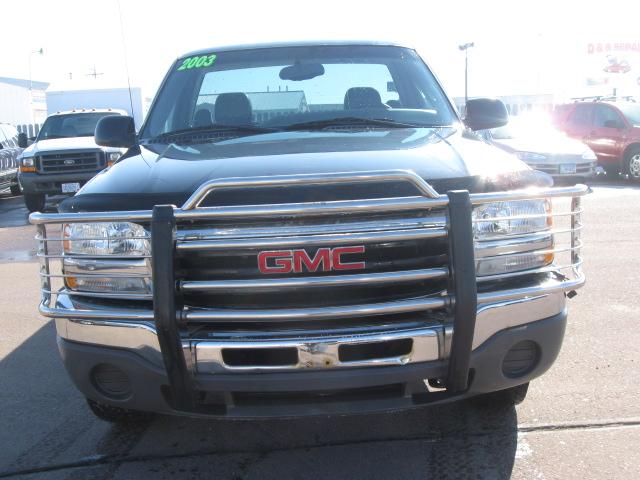 GMC Sierra 2003 photo 1