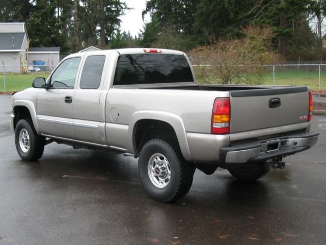 GMC Sierra 2003 photo 2