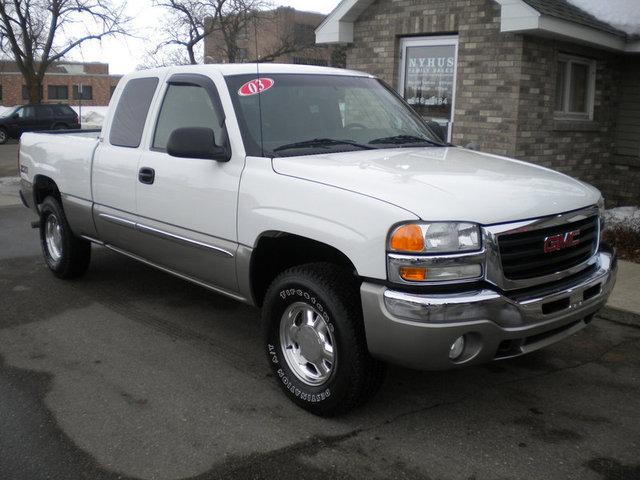 GMC Sierra 2003 photo 1