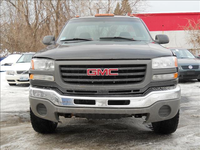 GMC Sierra 2003 photo 1