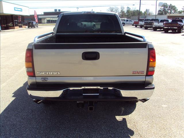 GMC Sierra 2003 photo 2