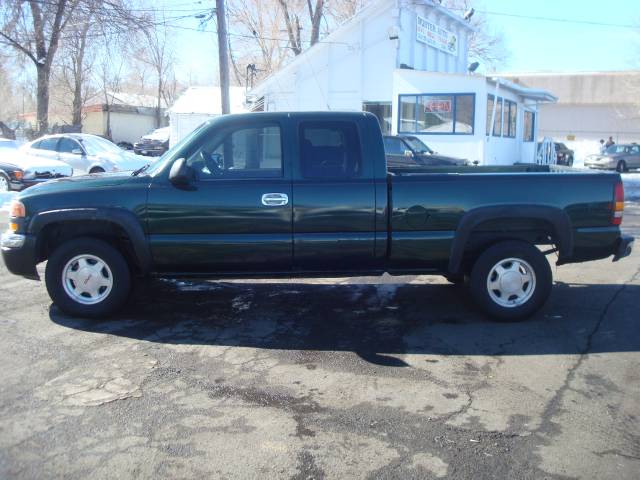 GMC Sierra 2003 photo 2