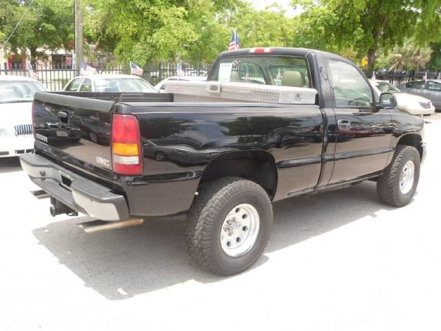 GMC Sierra 2003 photo 3