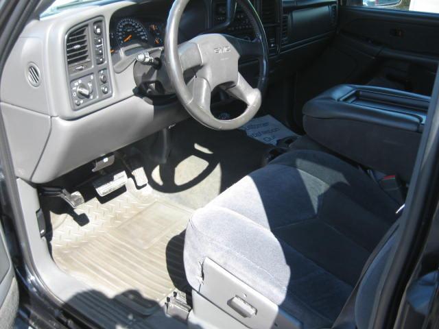 GMC Sierra 2003 photo 1