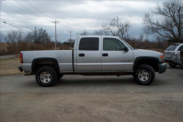 GMC Sierra 2003 photo 2