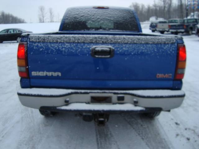 GMC Sierra 2003 photo 2