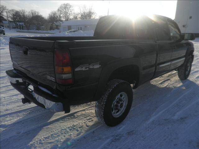 GMC Sierra 2003 photo 2