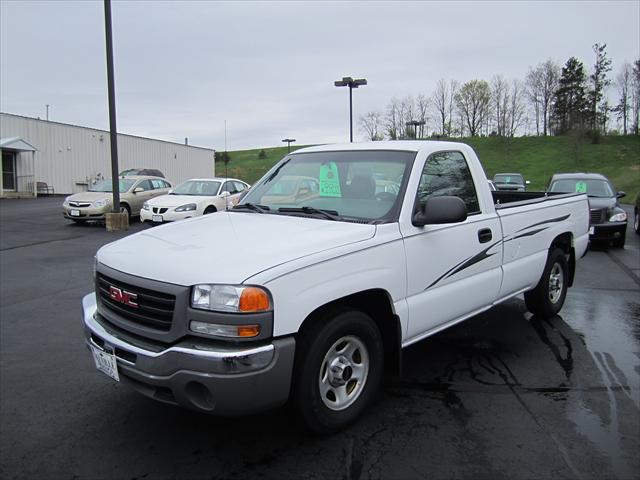 GMC Sierra 2003 photo 2