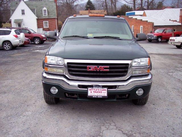 GMC Sierra 2003 photo 2