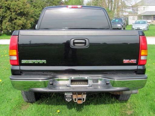 GMC Sierra 2003 photo 2