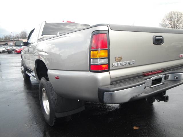 GMC Sierra 2003 photo 1