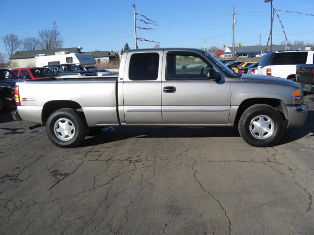 GMC Sierra 2003 photo 1