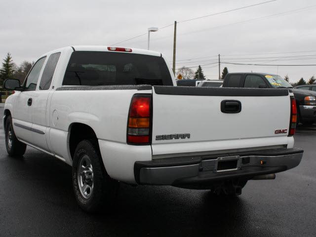 GMC Sierra 2004 photo 3