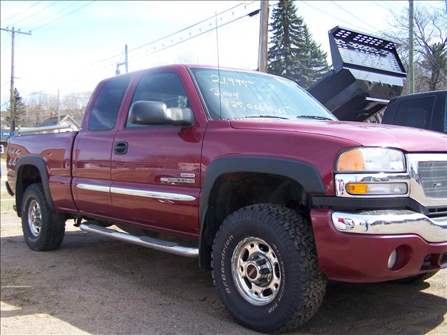 GMC Sierra 2004 photo 2