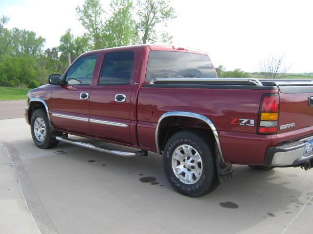 GMC Sierra 2005 photo 1