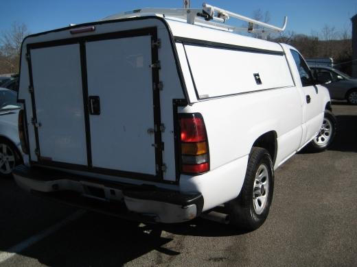 GMC Sierra 2005 photo 2