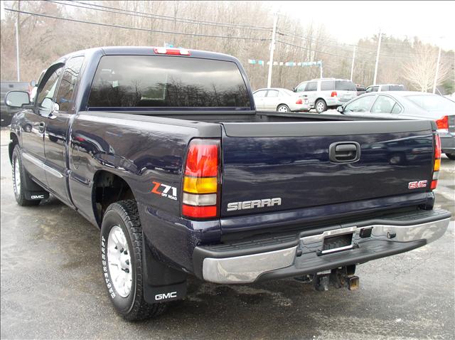 GMC Sierra 2005 photo 1