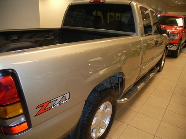 GMC Sierra 2005 photo 4