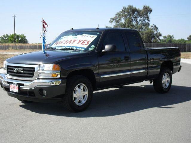 GMC Sierra 2005 photo 1