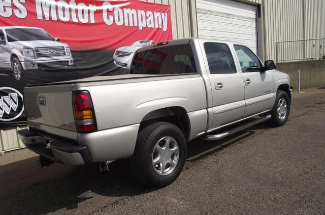 GMC Sierra 2005 photo 1