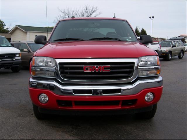 GMC Sierra 2005 photo 1