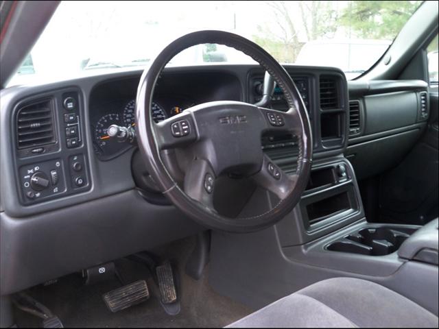 GMC Sierra 2005 photo 3