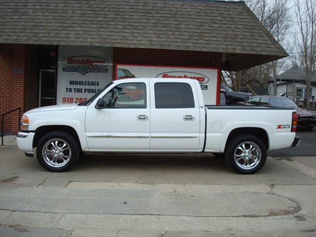 GMC Sierra SRW LS Pickup