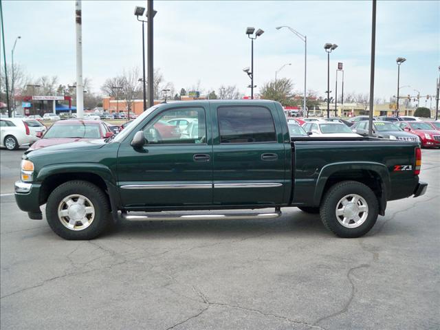 GMC Sierra 2005 photo 1