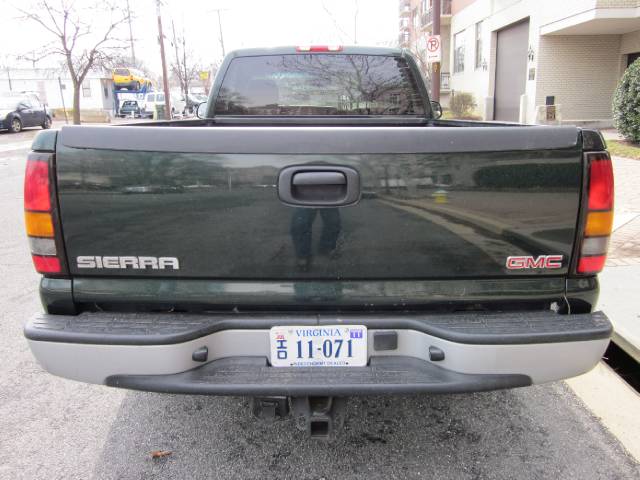 GMC Sierra 2005 photo 1