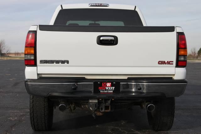 GMC Sierra 2005 photo 4