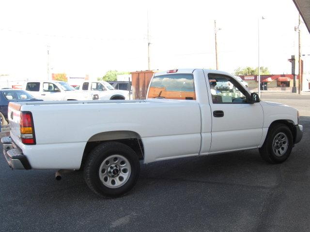 GMC Sierra 2005 photo 1