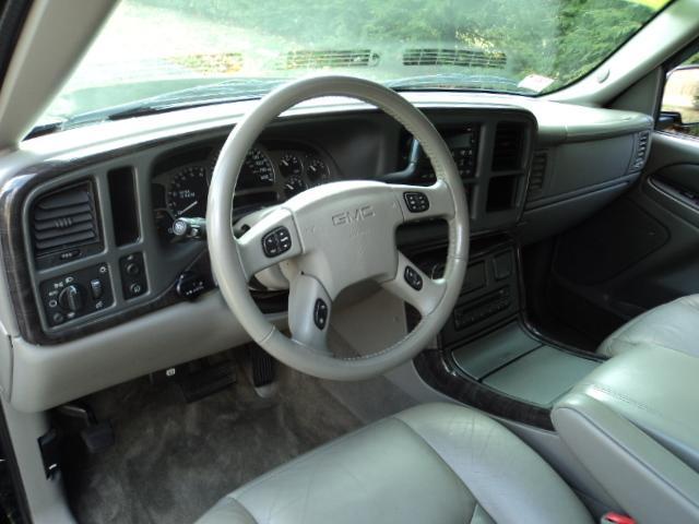 GMC Sierra 2005 photo 3