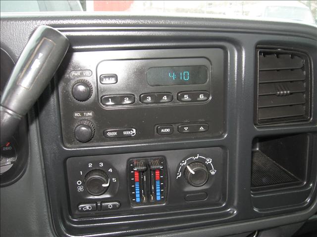 GMC Sierra 2005 photo 1