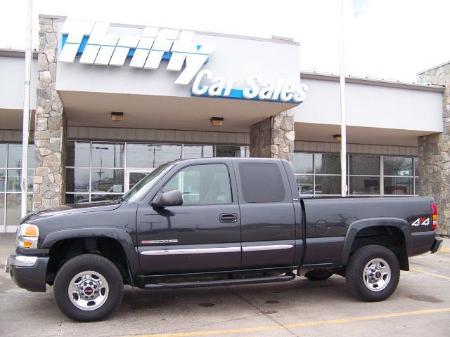 GMC Sierra 2005 photo 2