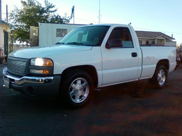 GMC Sierra 2005 photo 3