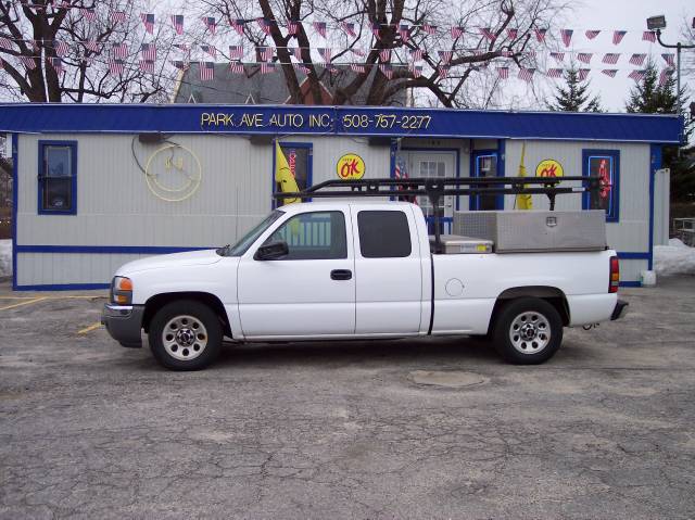 GMC Sierra 2005 photo 2