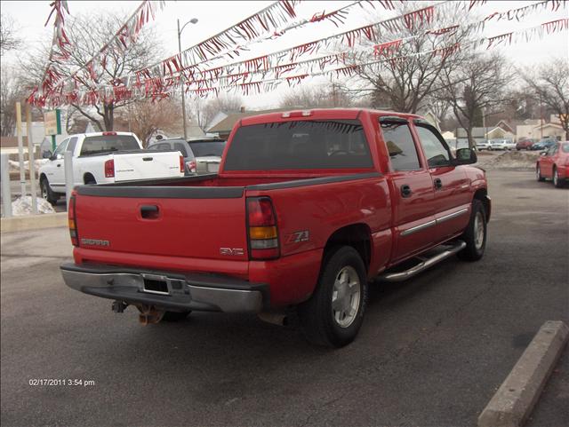 GMC Sierra 2005 photo 1